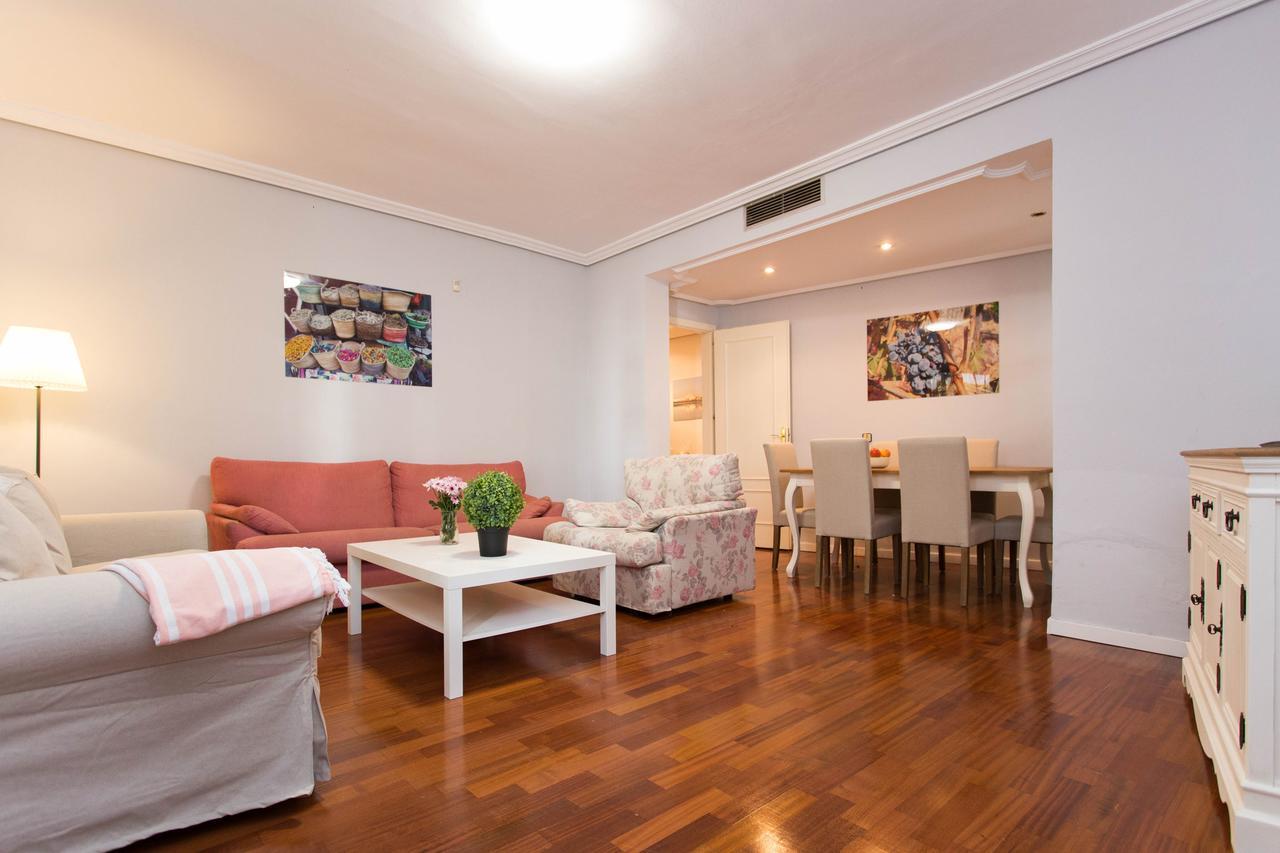 Svq Apartments - Patio Santa Cruz Seville Ngoại thất bức ảnh
