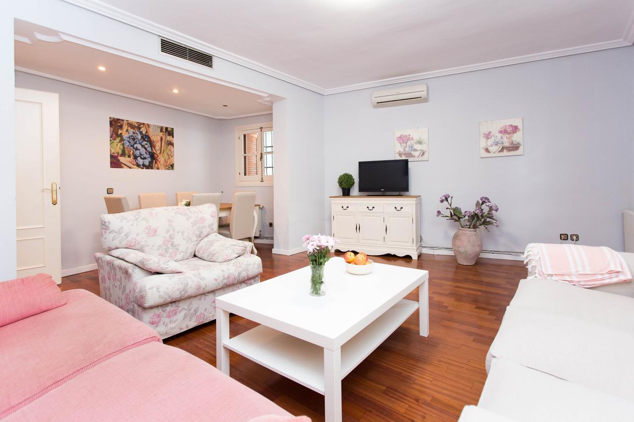 Svq Apartments - Patio Santa Cruz Seville Ngoại thất bức ảnh