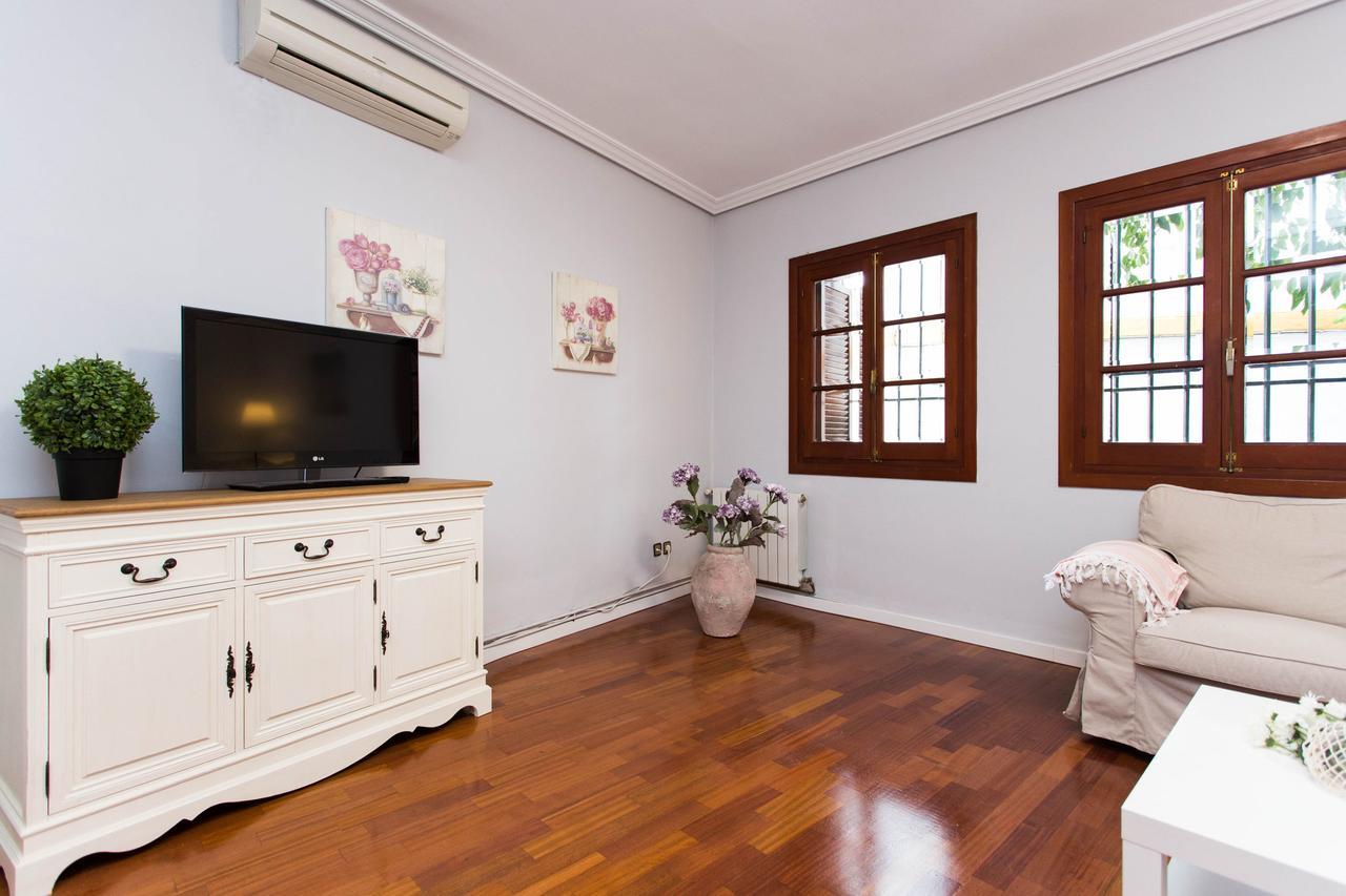 Svq Apartments - Patio Santa Cruz Seville Ngoại thất bức ảnh